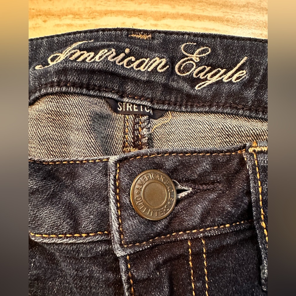 American Eagle stretch jeggings
Women’s Size 6
Vintage 
Fits like a 4